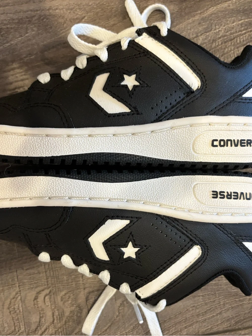 Converse Weapon Low Black White Leather Sneakers Youth 13.5